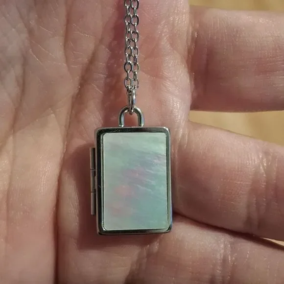 Mother Of Pearl 18K White Gold Plated Square Locket Necklace - Picture 3 of 4